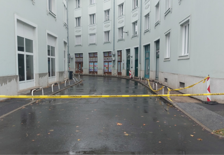 Teljes útlezárás van érvényben a Luther utcában