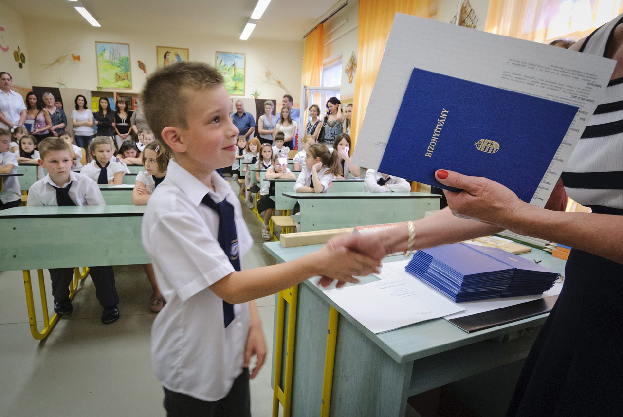 Kitűnik a kitűnő?