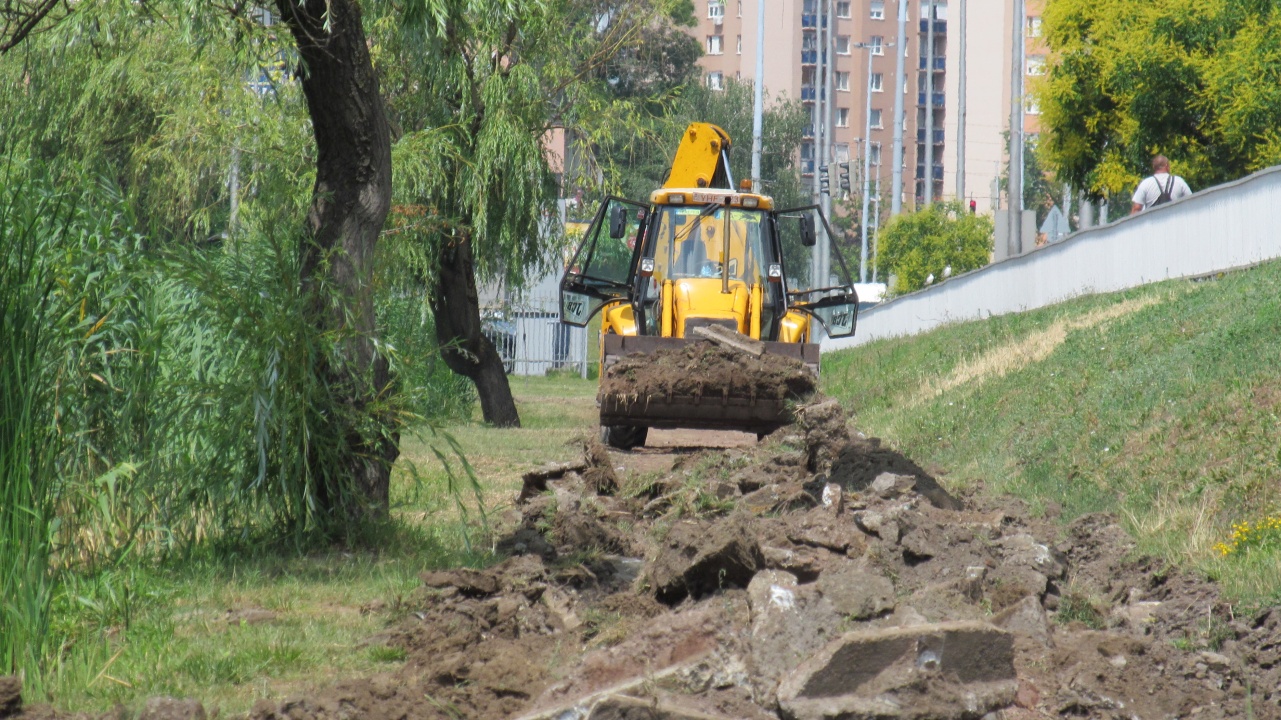 Sétányfelújítás Nyíregyházán