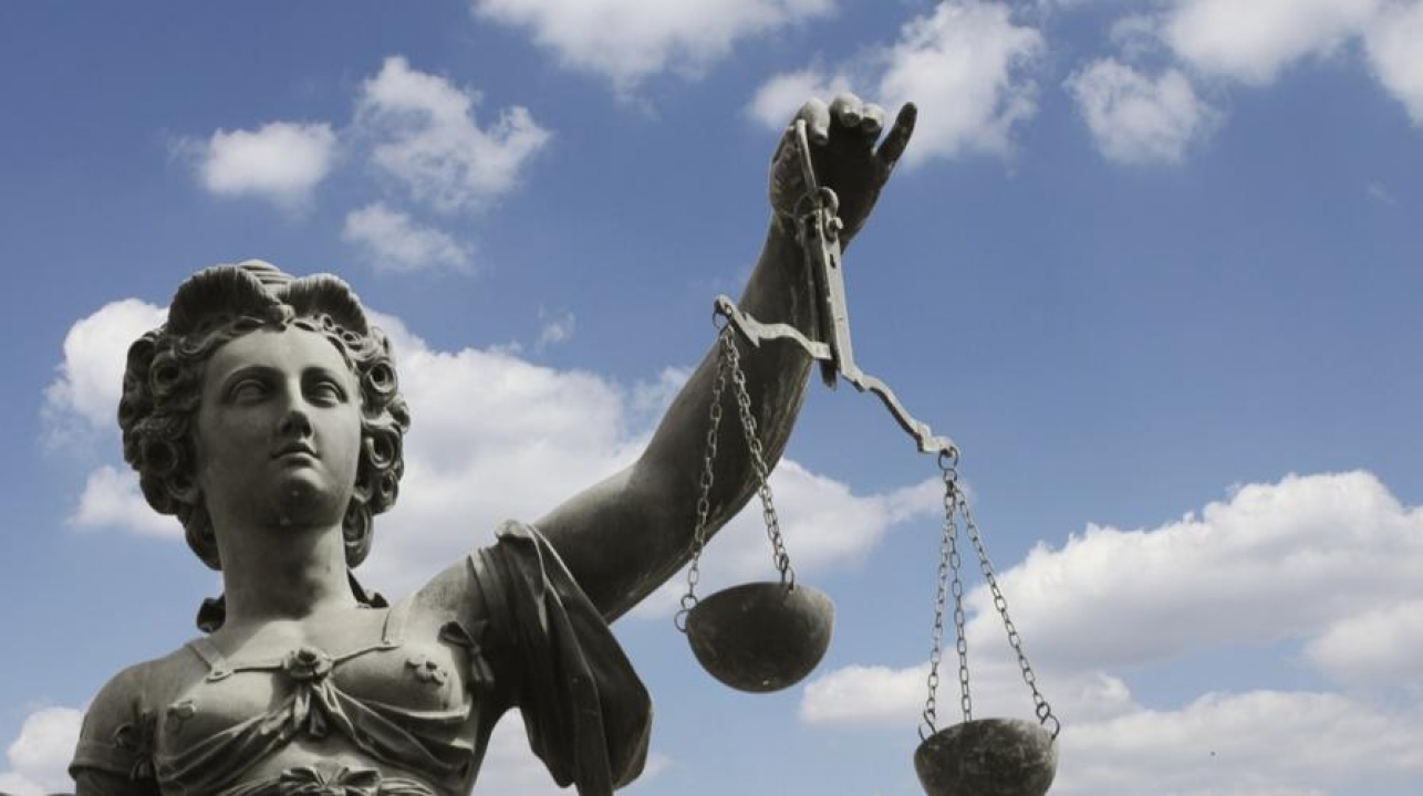 Törvénykezési szünet a nyáron