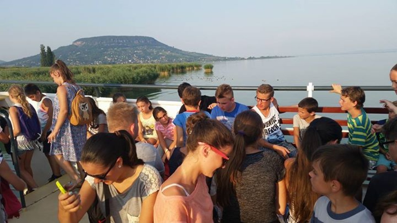 Könnyes búcsú a Balatontól