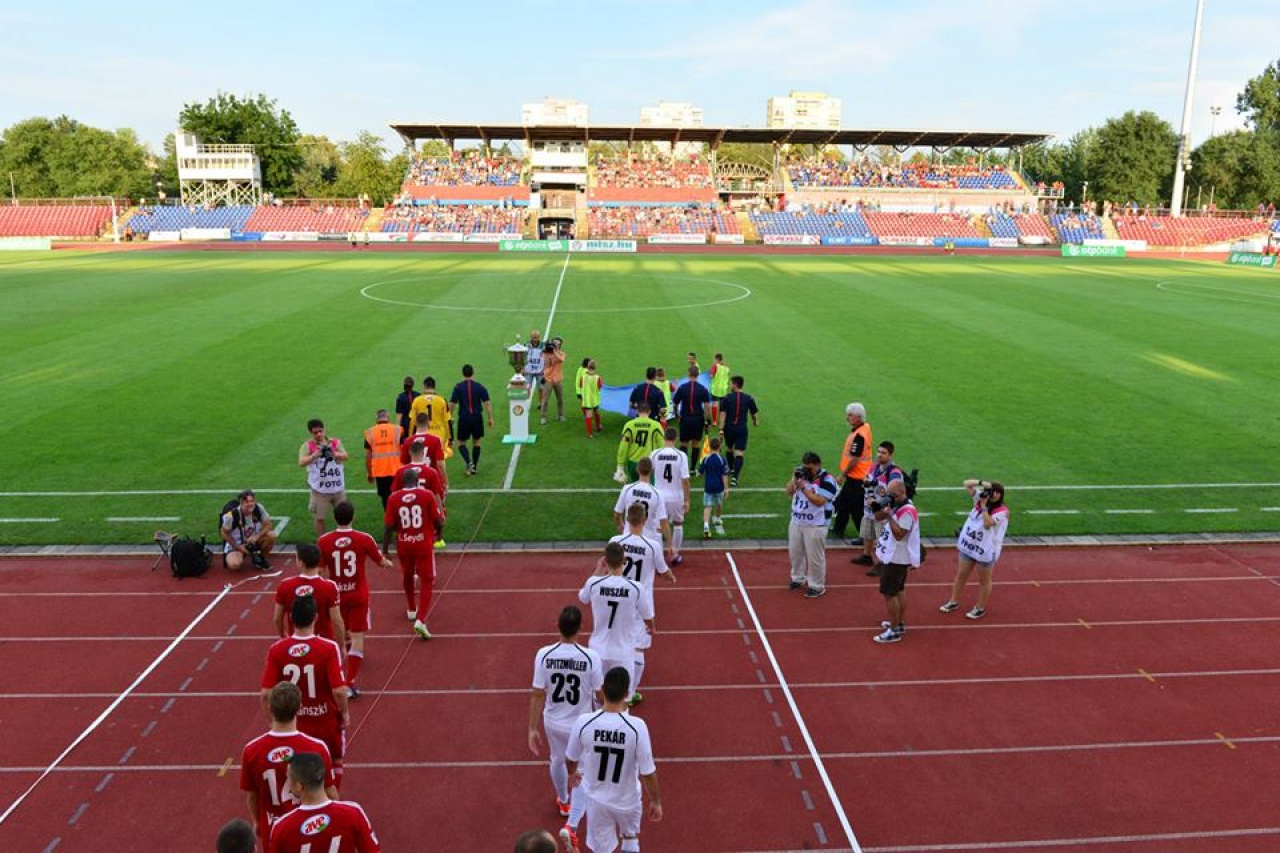A Debrecen ellen kezd a Szpari