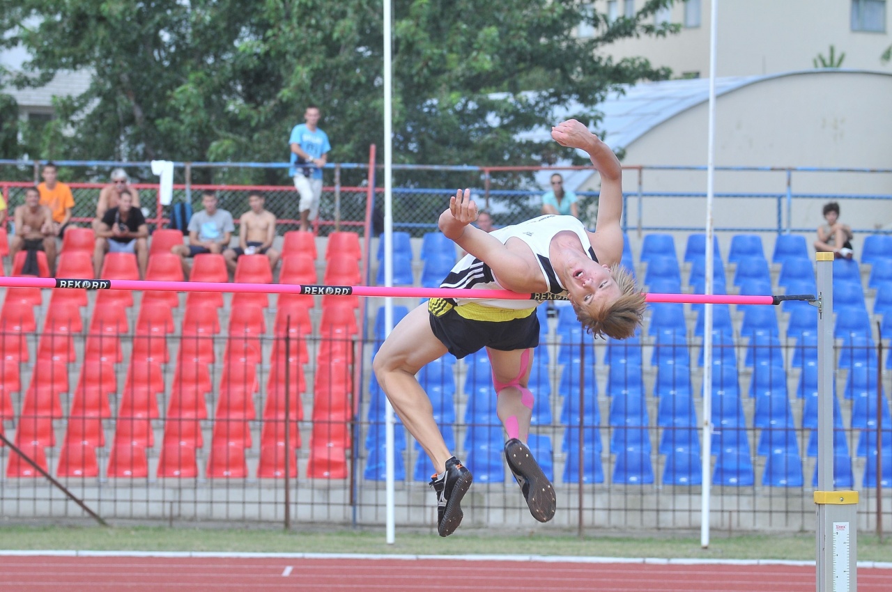 219 cm a Honvéd Kupán