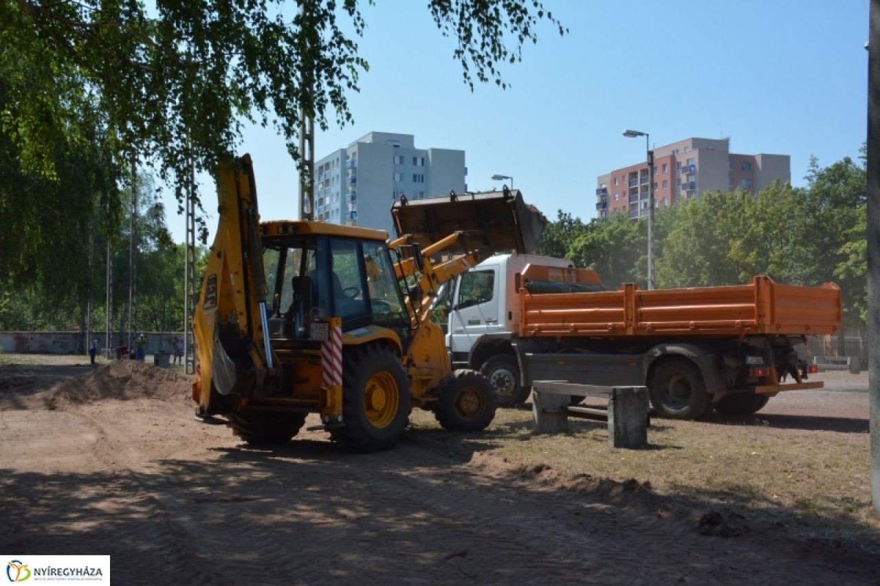 Felújítják a Krúdy Gyula utcai sportpályát