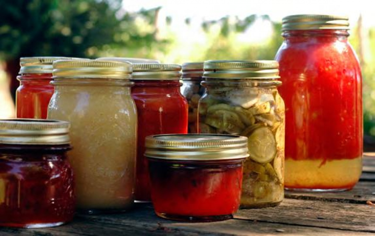 A befőzés még ma is anyáink elfoglaltsága