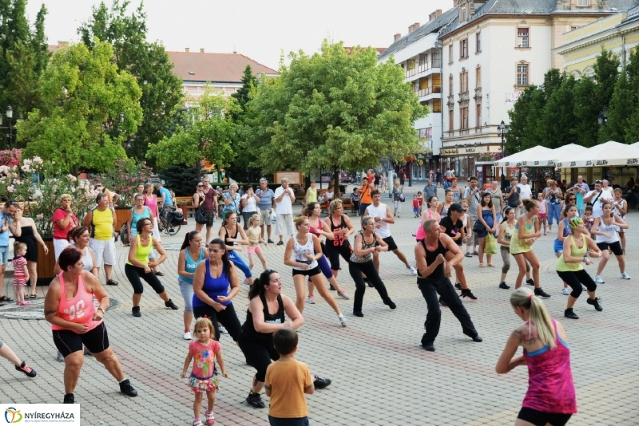 Nyári este zumbával