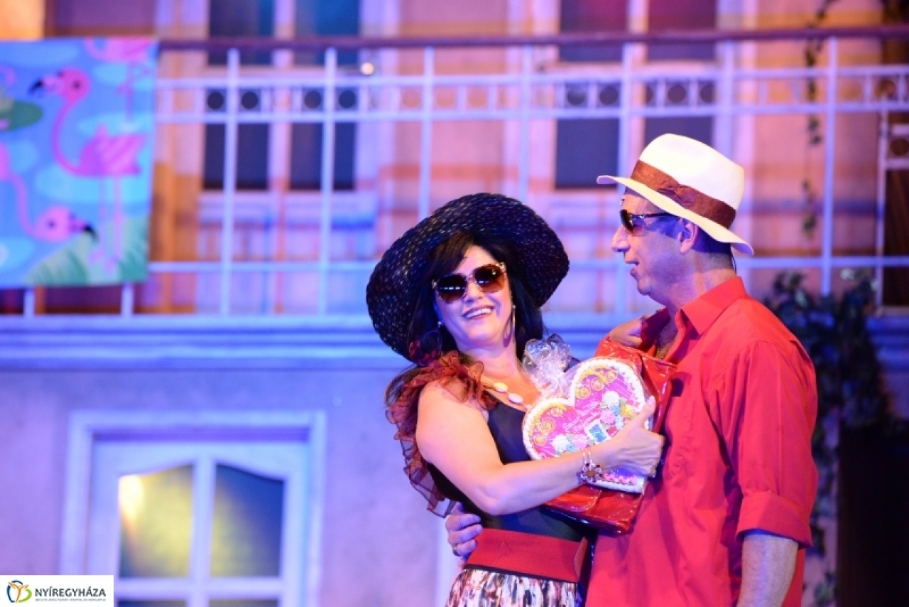 Telt házas sikerdarab a szabadtérin