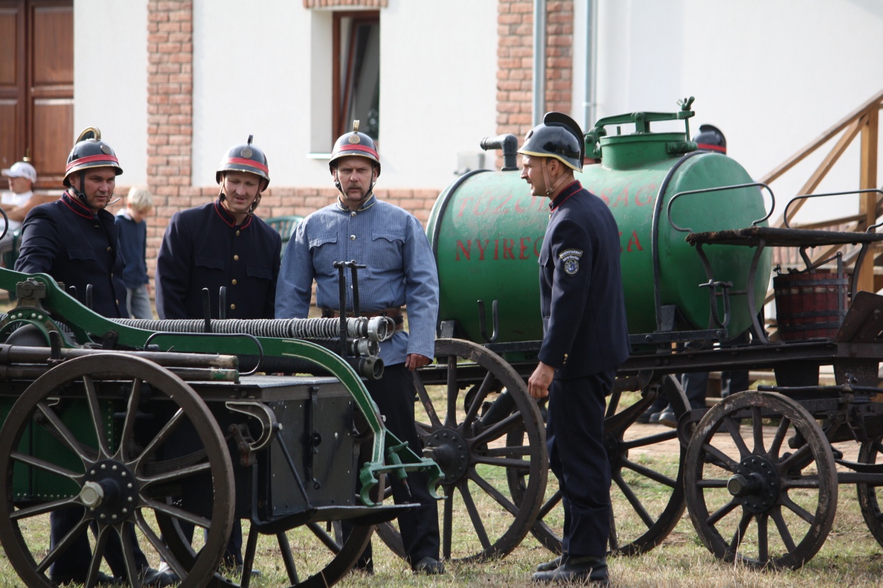 A tűzoltók is hagyományt őriztek a huszártalálkozón