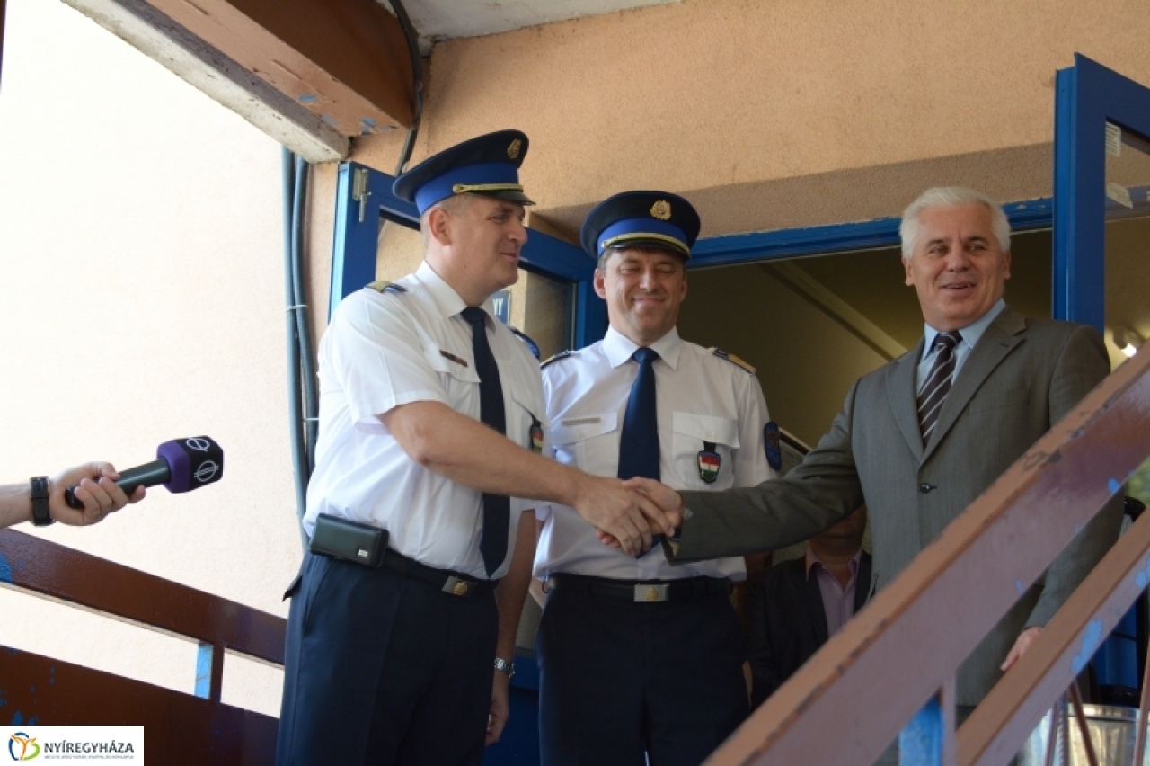 Közösségi rendőrök is óvják a rendet 