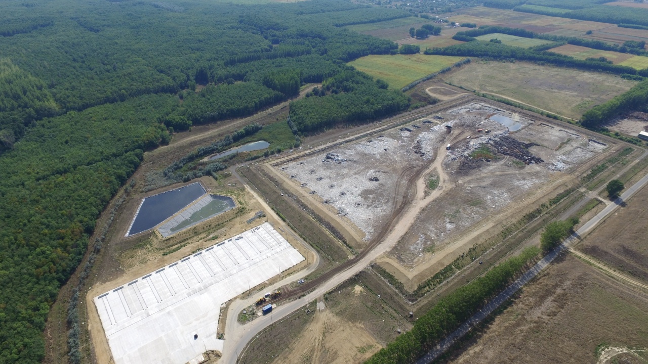 Nagyobb a füstje, mint a lángja