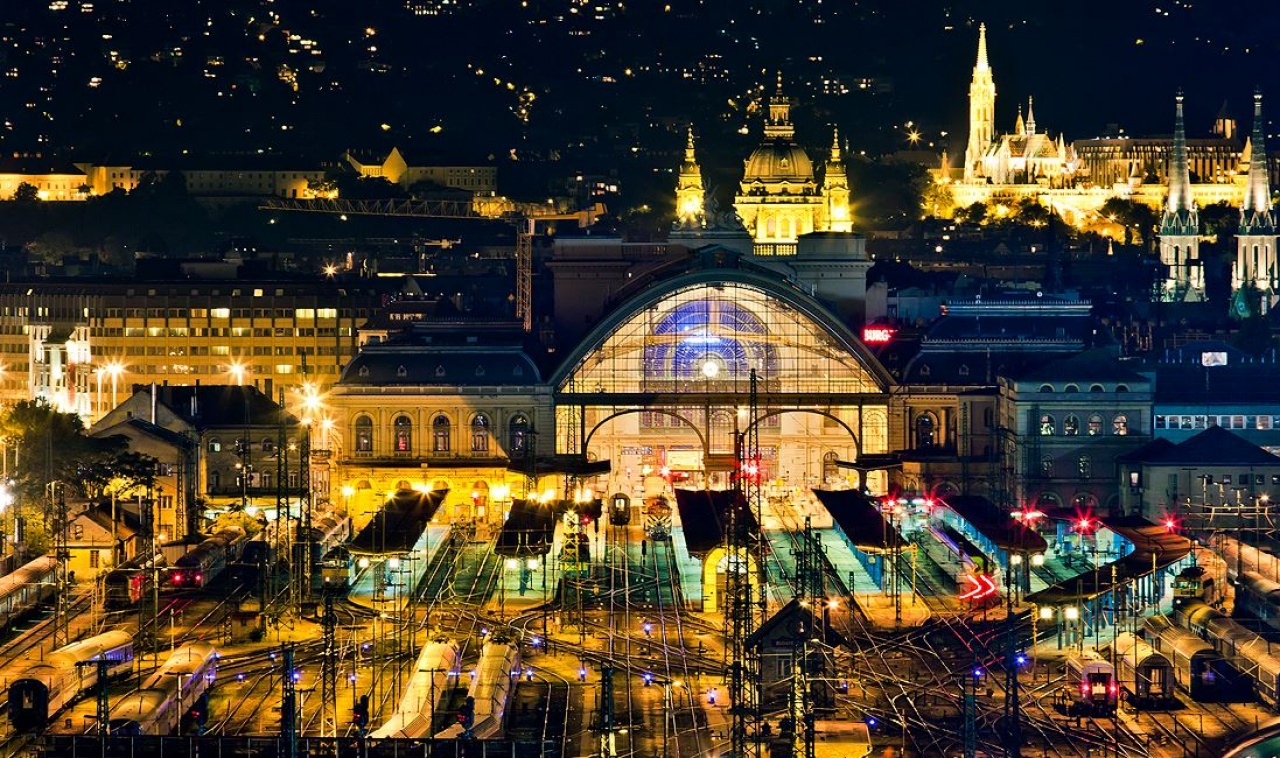 Csak okmányokkal szállhatunk fel a nemzetközi járatokra a Keletiben