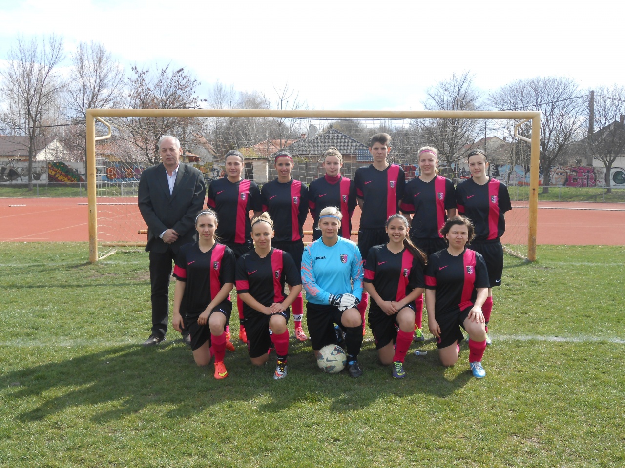 Rajtol a női labdarúgó-bajnokság