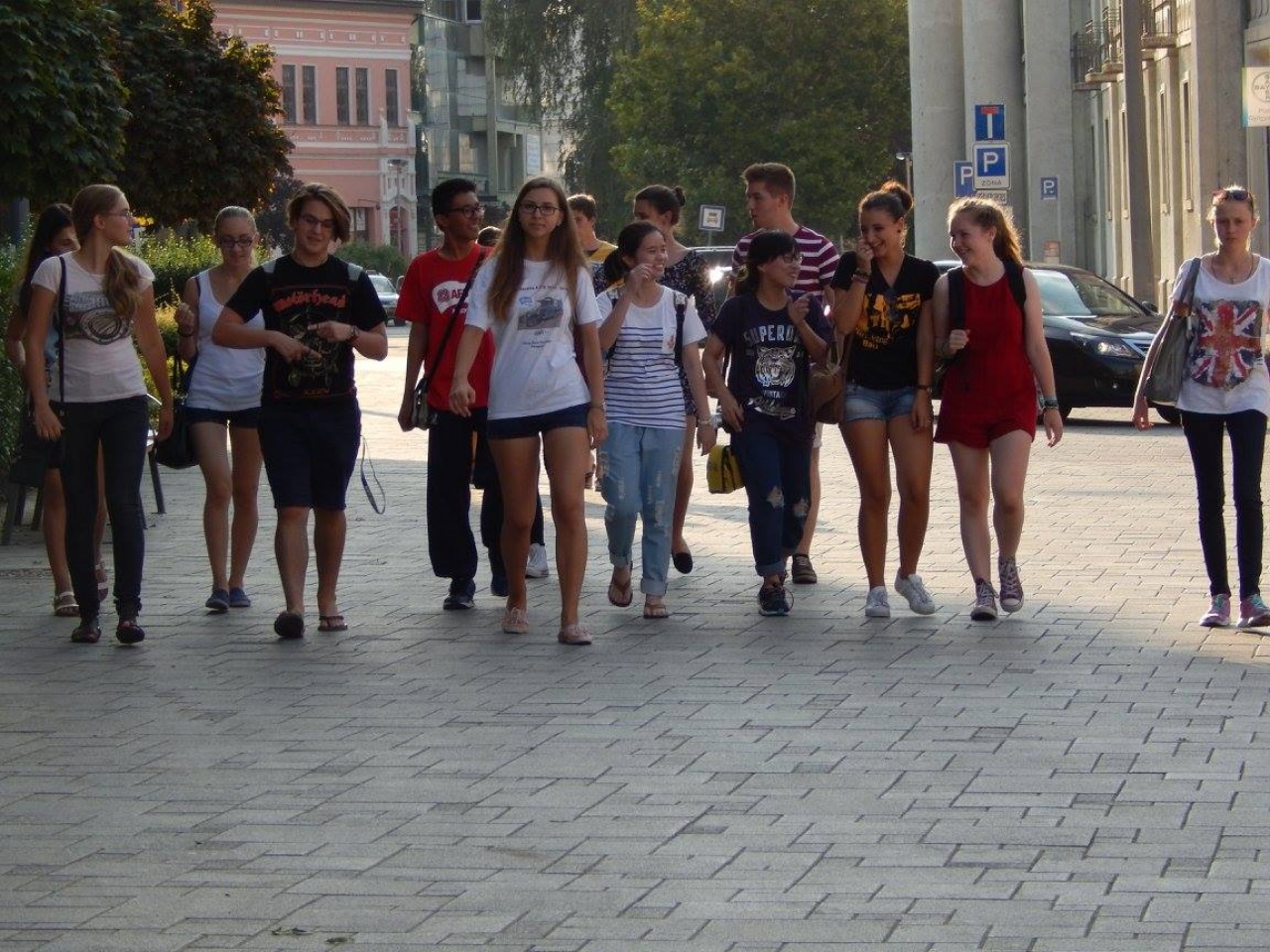 MEGÉRKEZTEK A CSEREDIÁKOK NYÍREGYHÁZÁRA  