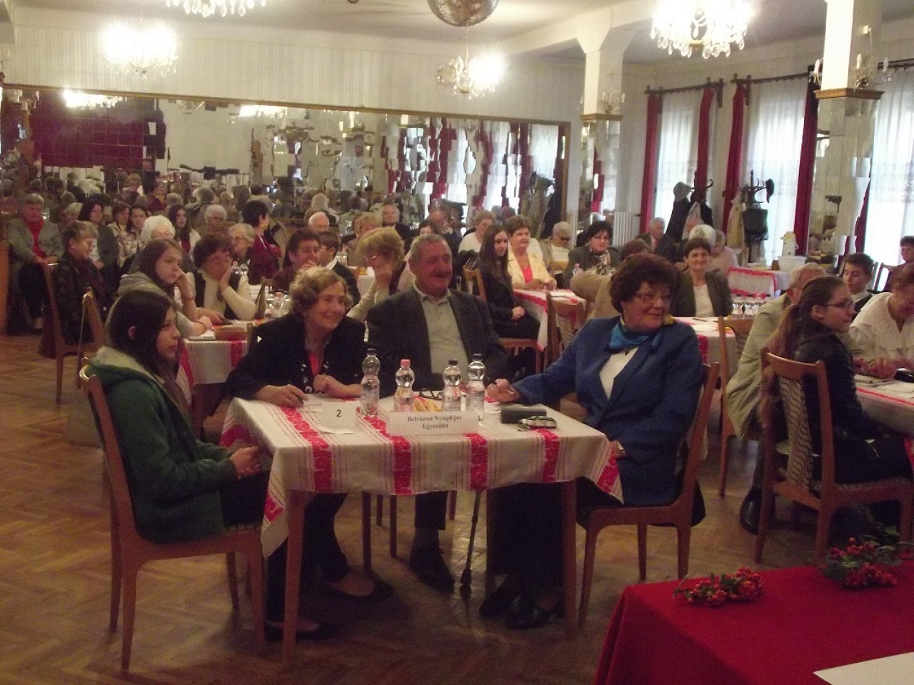 Nem csak a húszéveseké a világ