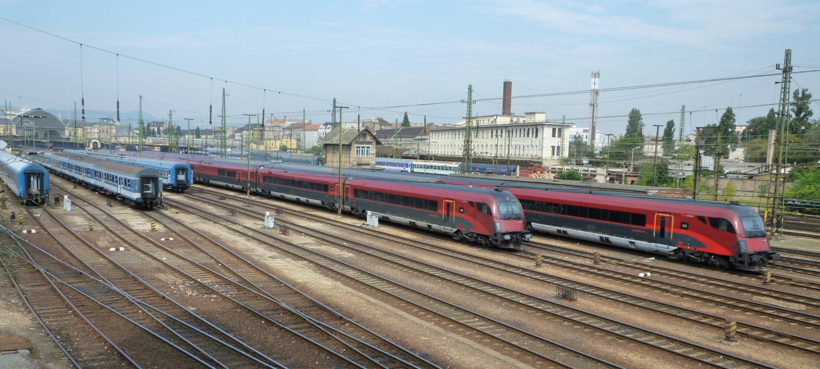 Visszaáll a vonatközlekedés Ausztria és Magyarország között