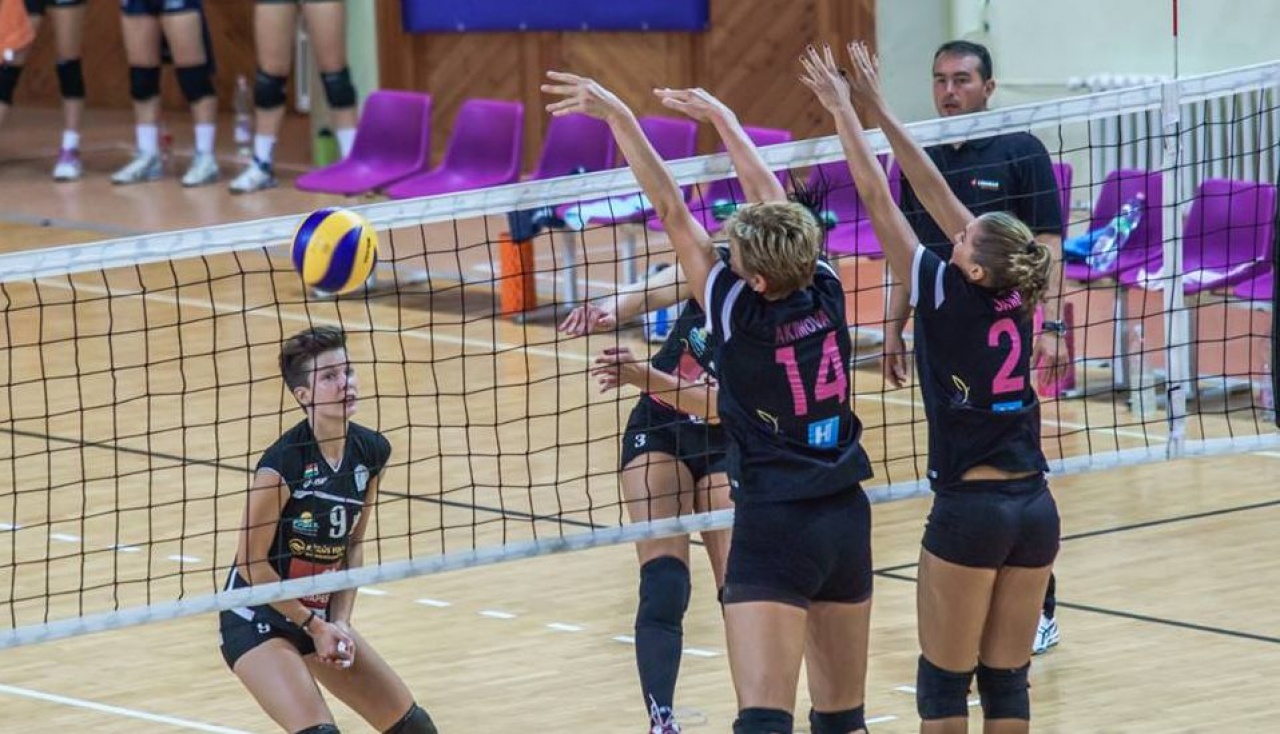 Nemzetközi tornán a röplabdások