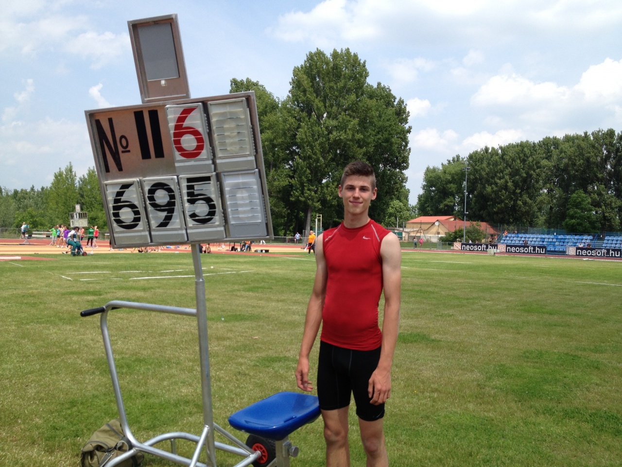 Érem, két számban is