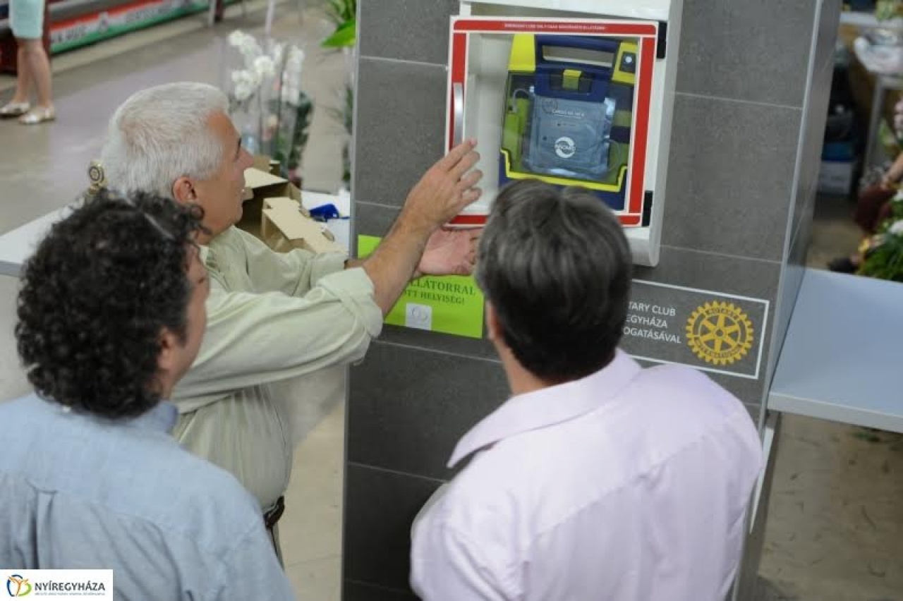 Kéznél van a segítség