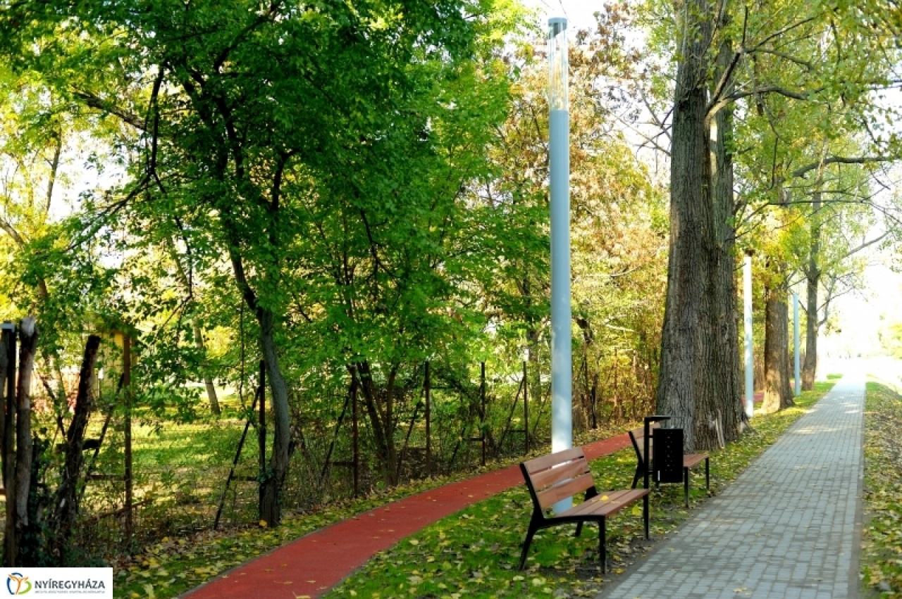 Megújult az Igrice sétány, új burkolatot kapott a futópálya