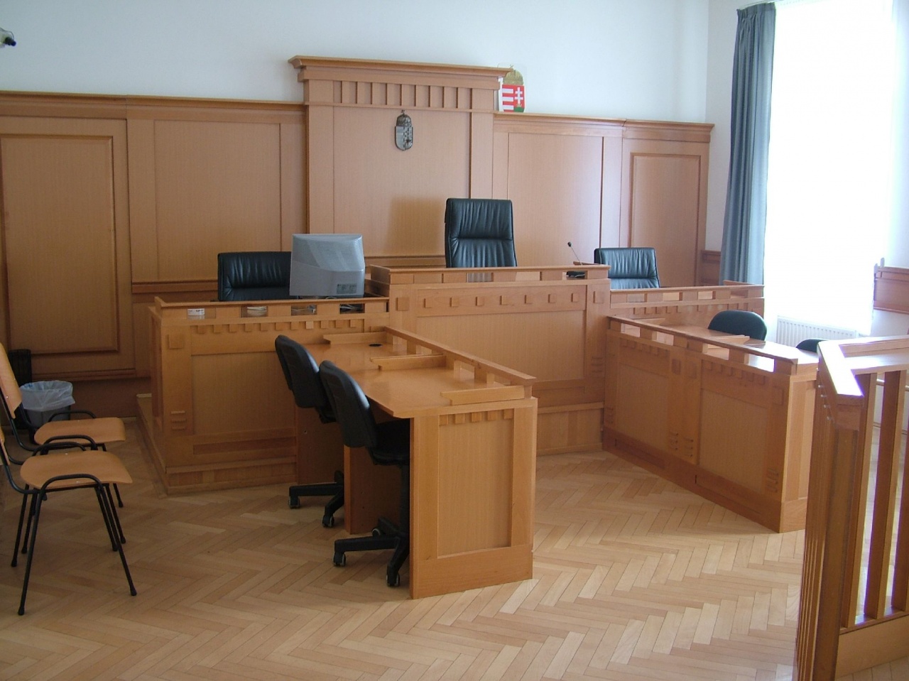 Társtettes csalás bűntette miatt