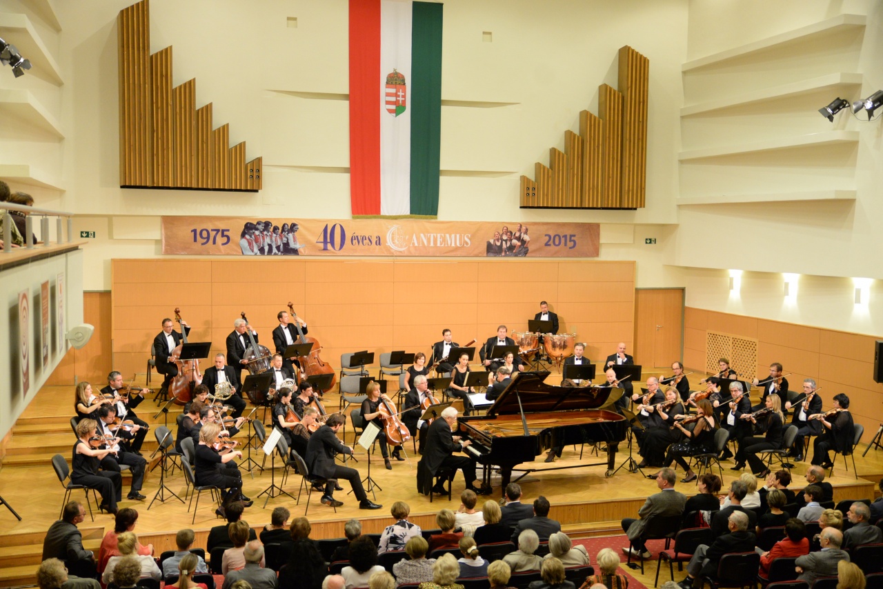 Megkezdte az évadot a Filharmónia