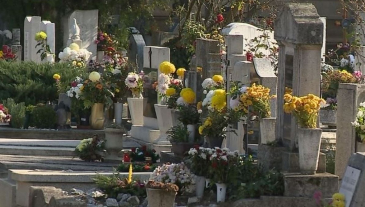 Segítő rendőri jelenlét a nyíregyházi temetőben is