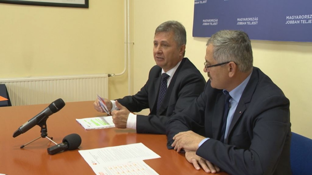 Fidesz – Aláírásgyűjtés a kvóta ellen