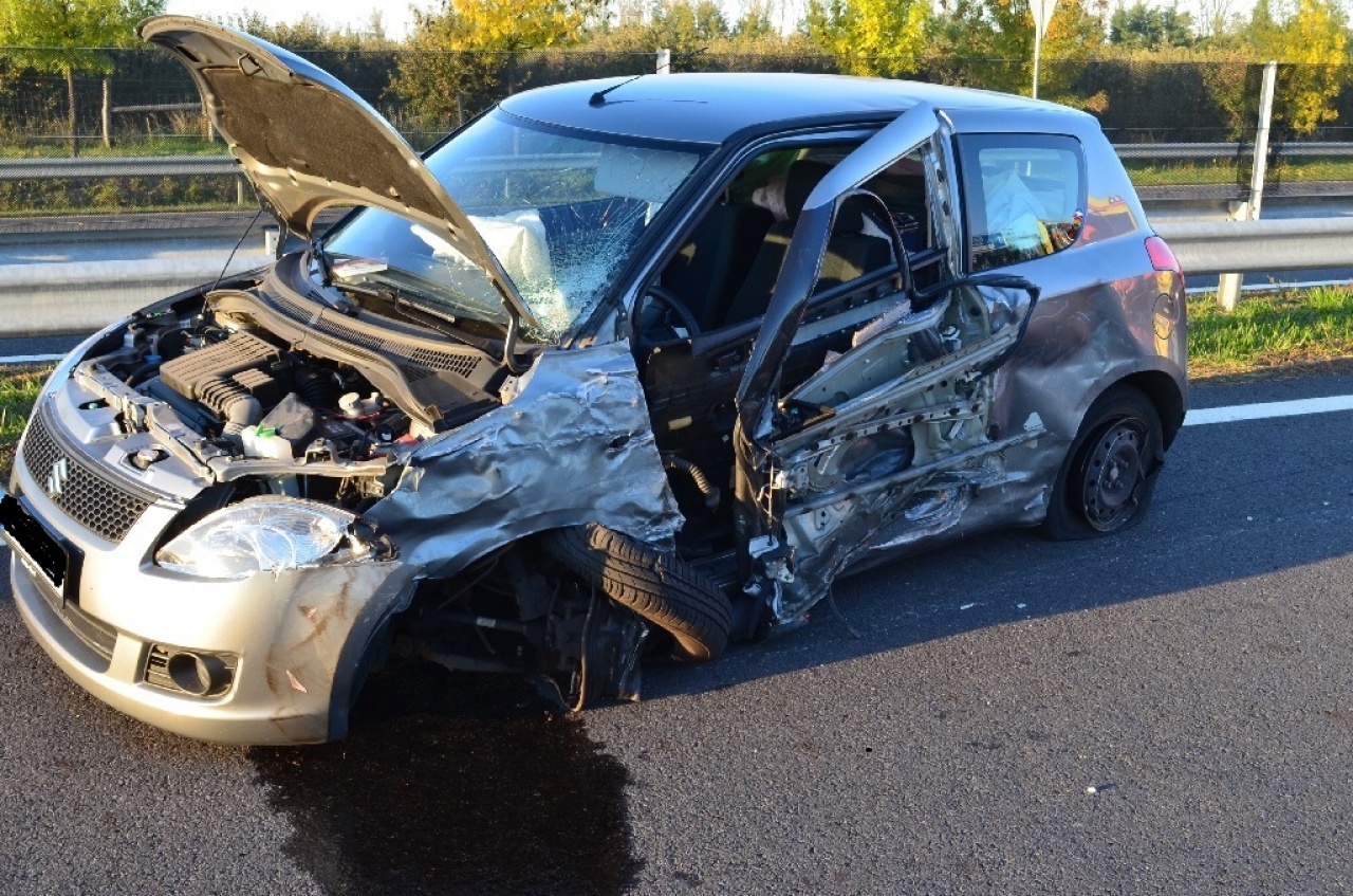 Vádemelés az autópályán gépkocsijával megforduló férfi ellen