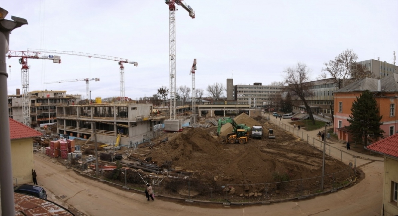 A bontást felügyelték