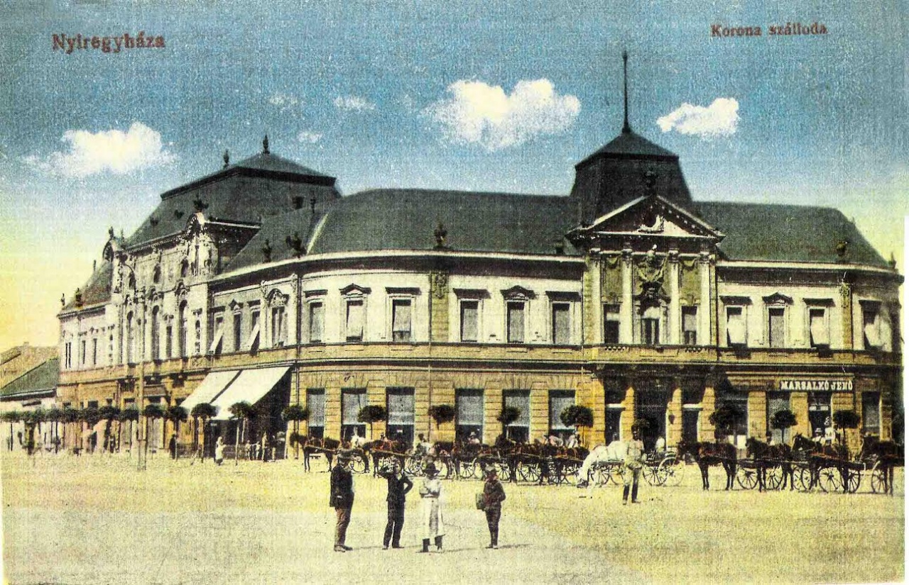 120 éve adták át a Korona Szállót