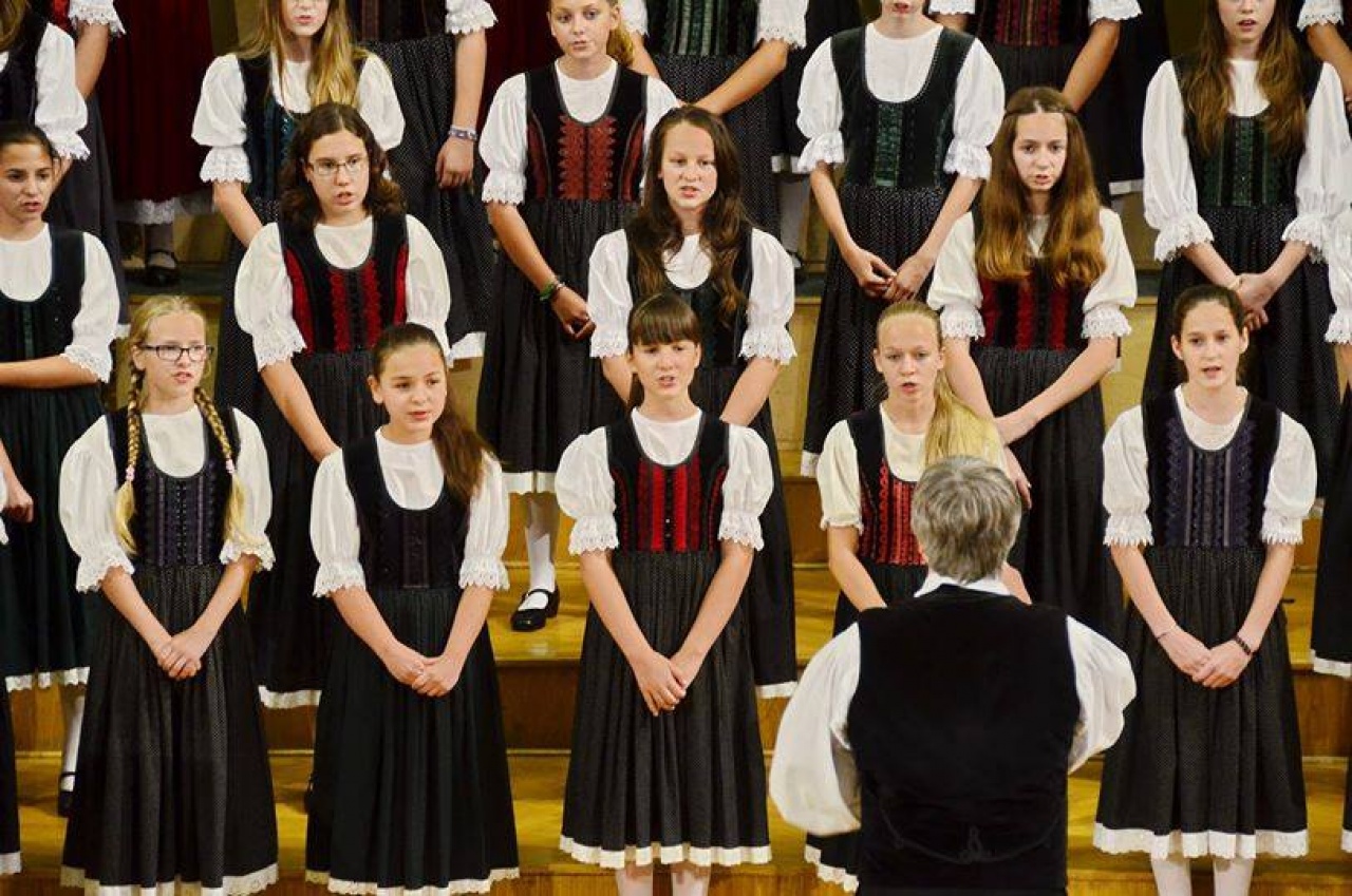 Svájci turnén a Cantemus