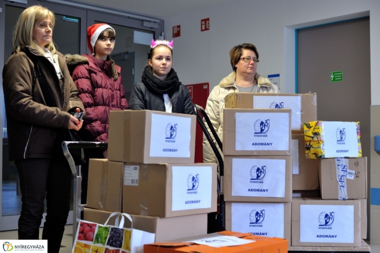 Adomány a gyermekeknek