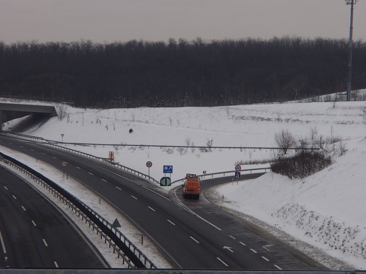 Továbbra is hideg levegő alakítja időjárásunkat