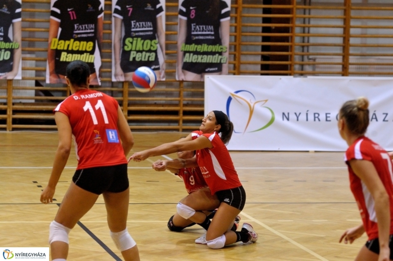 Kupadöntő előtt a röplabdások