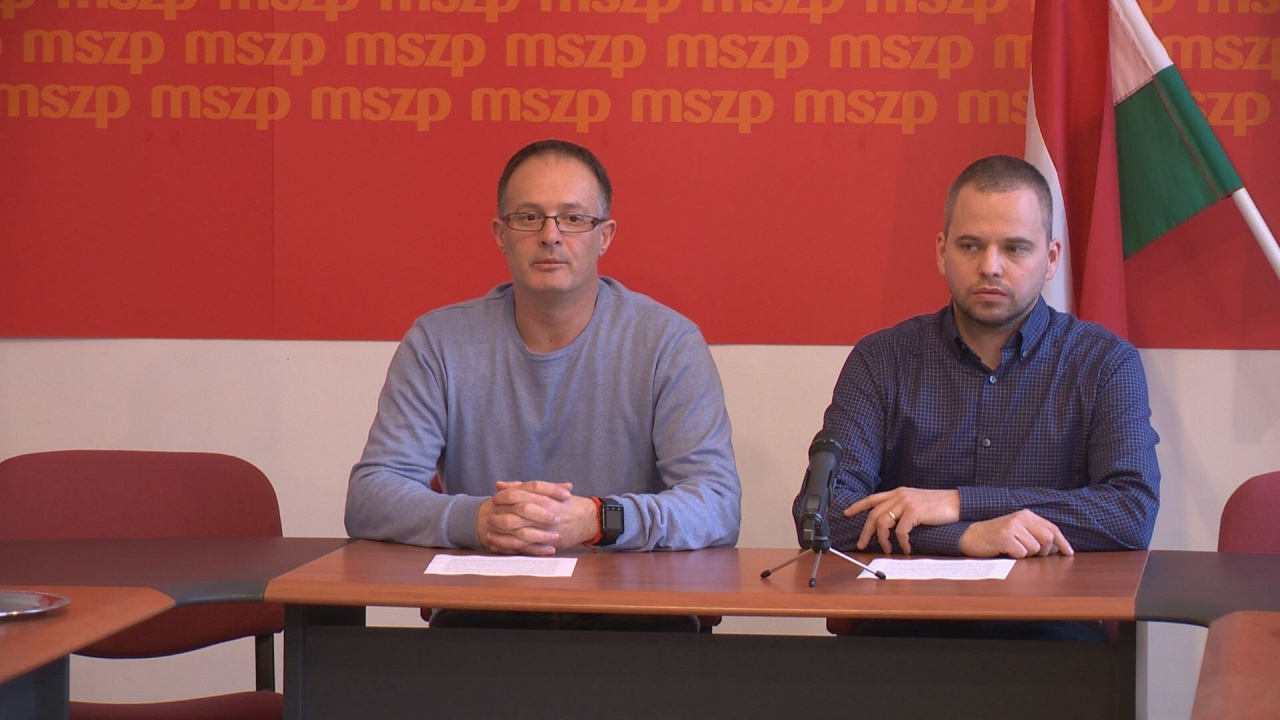 Sajtótájékoztató a színházról