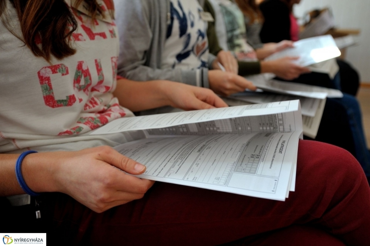 Adóórákat tartanak a középiskolásoknak a NAV munkatársai