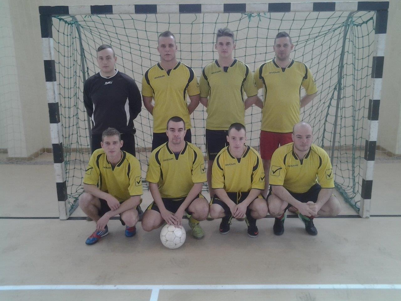 Még nyolcan harcolnak a döntőért