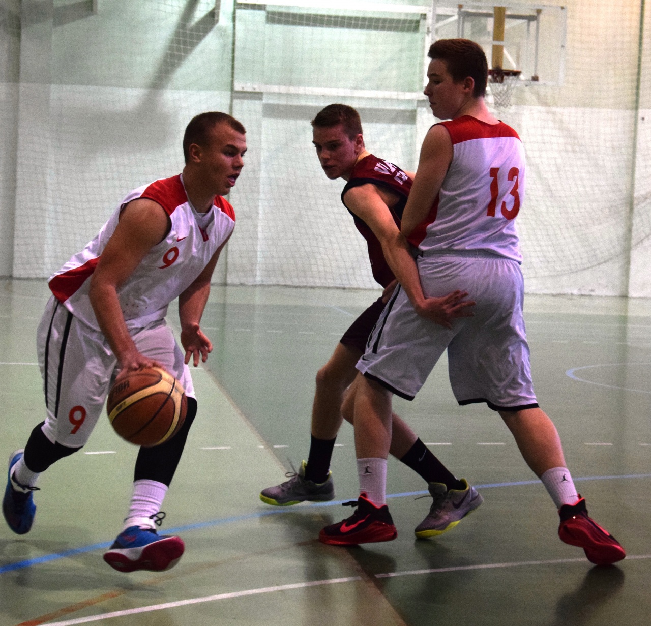 Vízben, füvön, parkettán