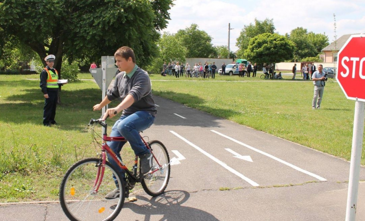 Középiskolás Közlekedésbiztonsági Kupa