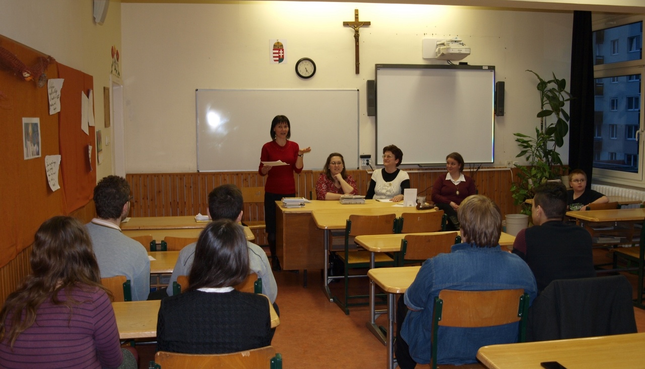 Alapítványi szónokverseny a Szent Imrében