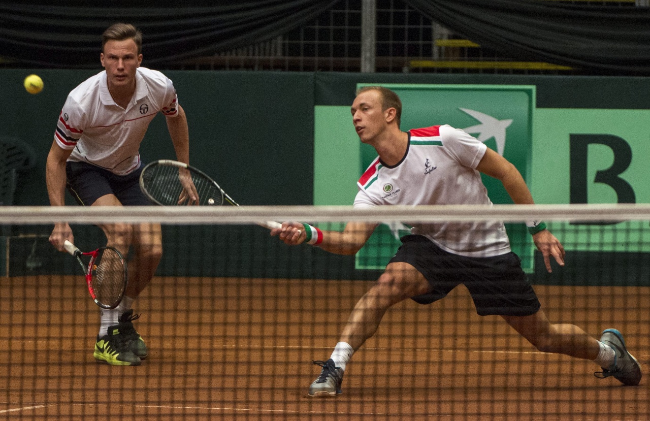 Fucsovicsék nyerték a párost is, továbbjutottak a magyarok