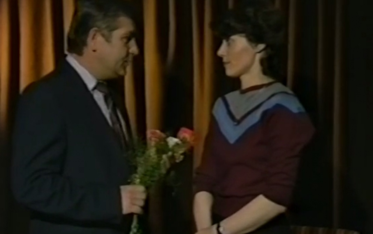 Nőnapi köszöntő retró köntösben