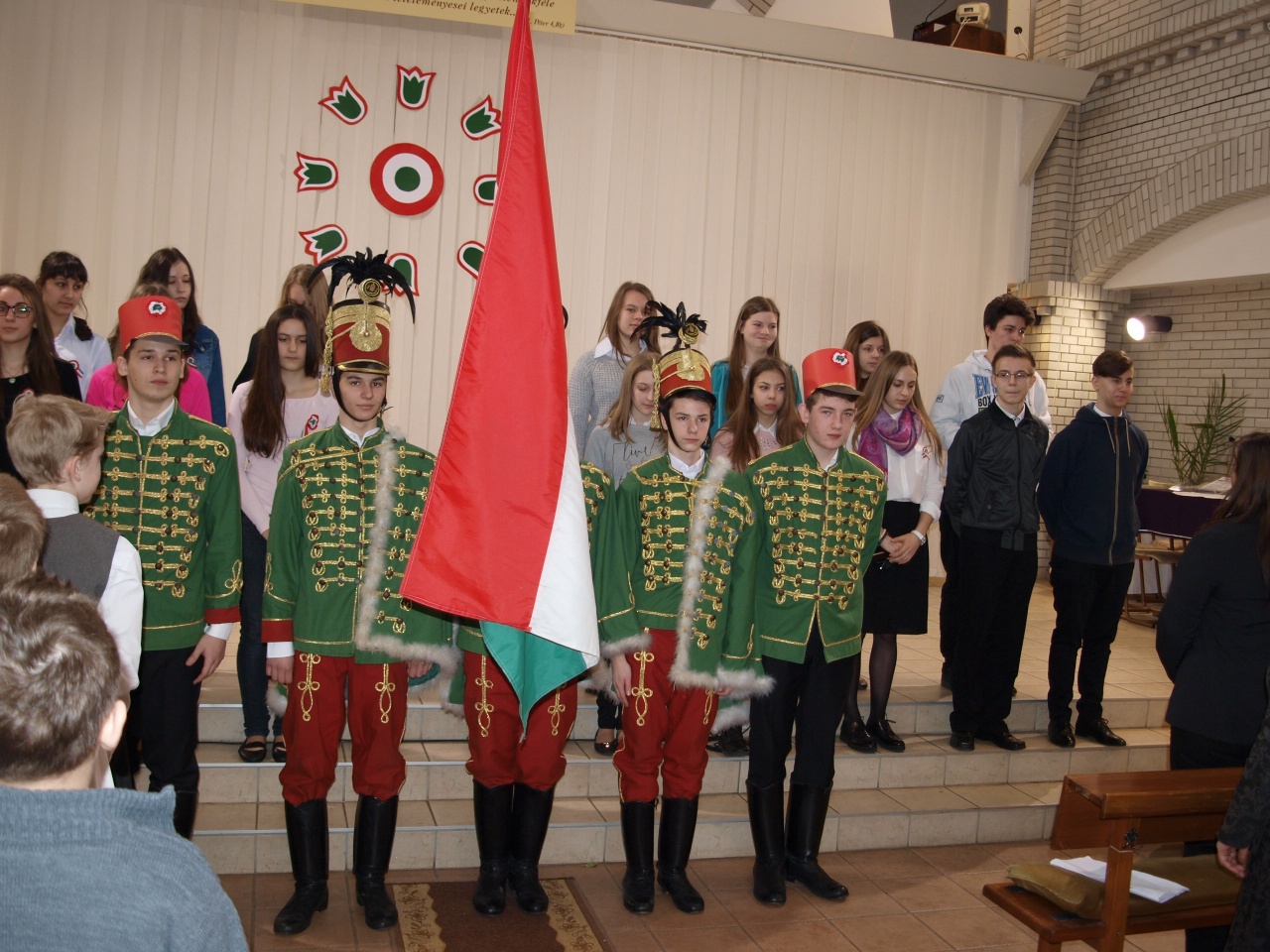 Március idusa, forradalom... – Tisztelgett a Szent Imre diáksága is