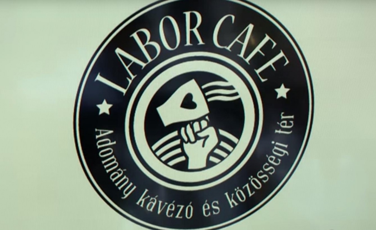 Adománykávézó és közösségi tér