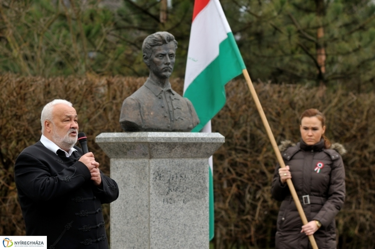 Oroson is tartottak ünnepi megemlékezést