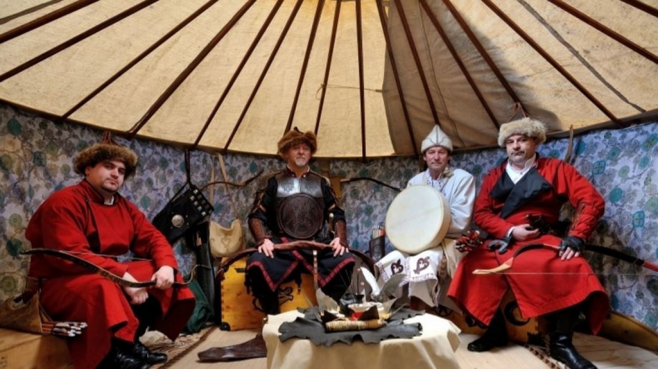 Árpád népe – Gyula népe – Rajzpályázat gyerekeknek