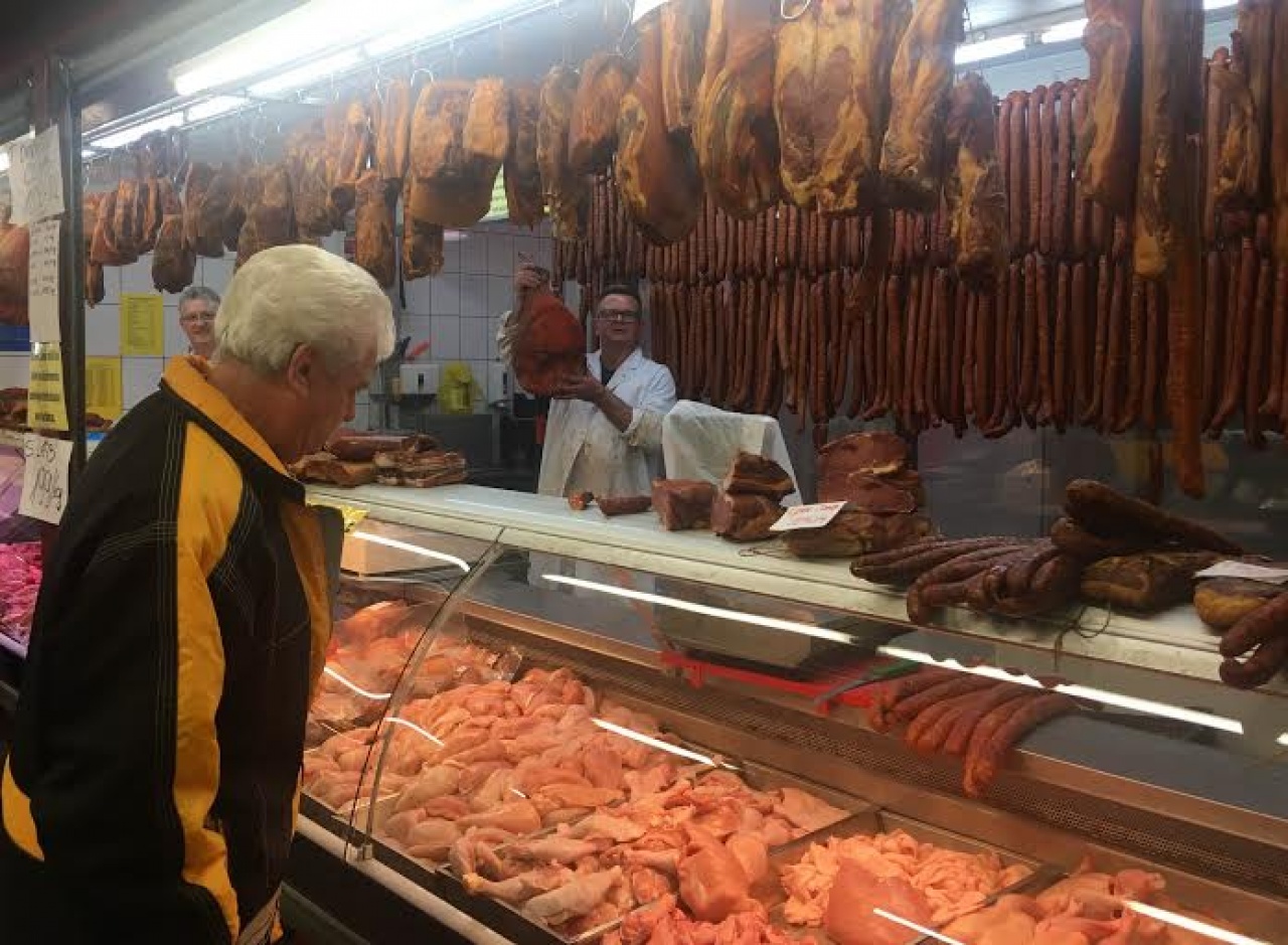 Húsvéti lázban ég a piac