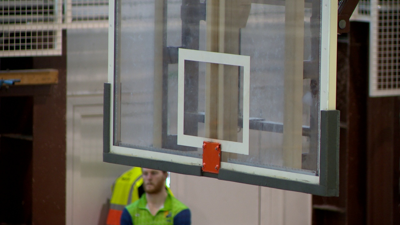 Letört a gyűrű a kosármeccsen