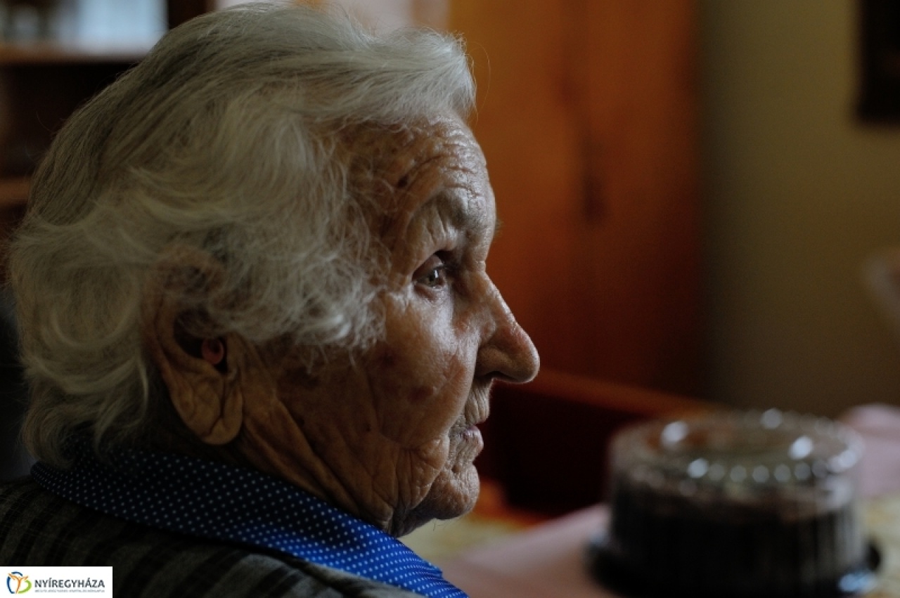 Kati néni 90 éves
