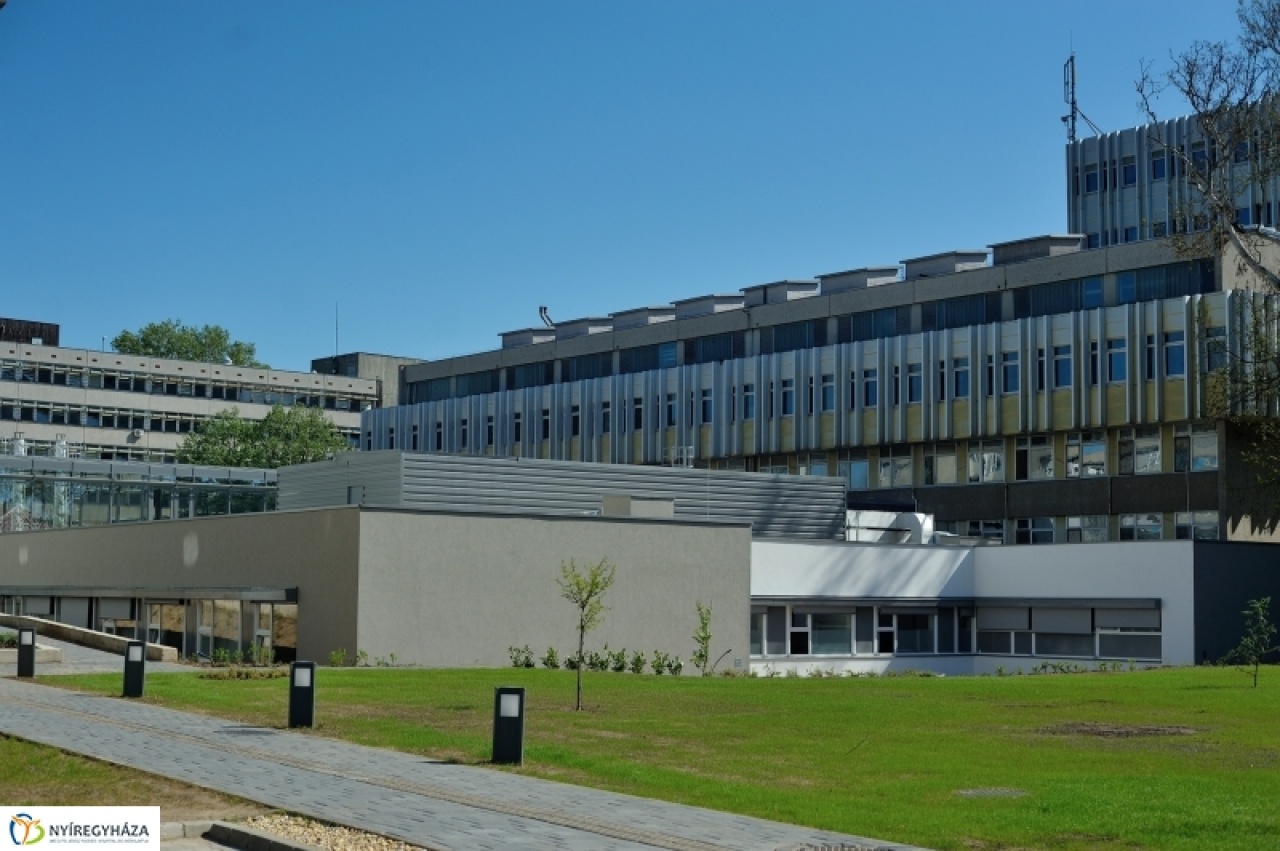 Felszentelték az új tömbkórház épületeit